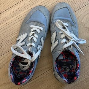 New balance blue